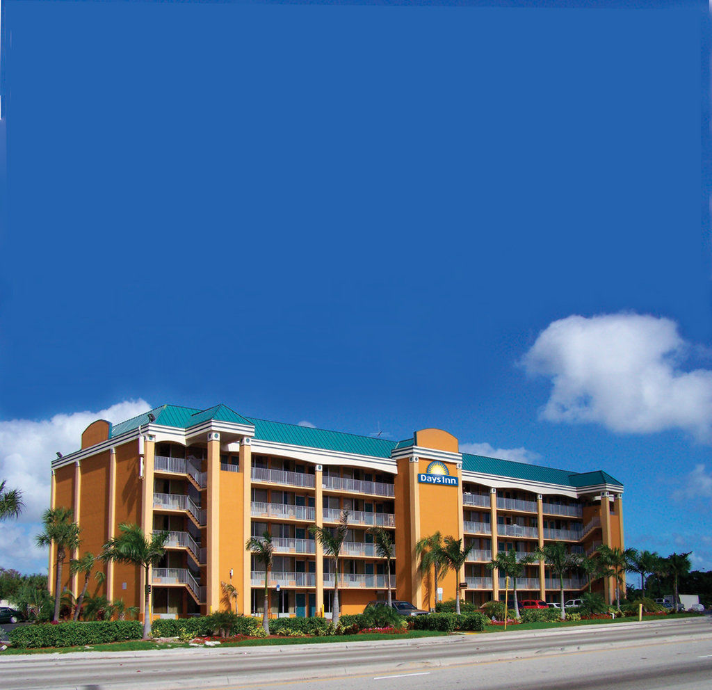 Days Inn By Wyndham Fort Lauderdale-Oakland Park Airport N Exterior photo